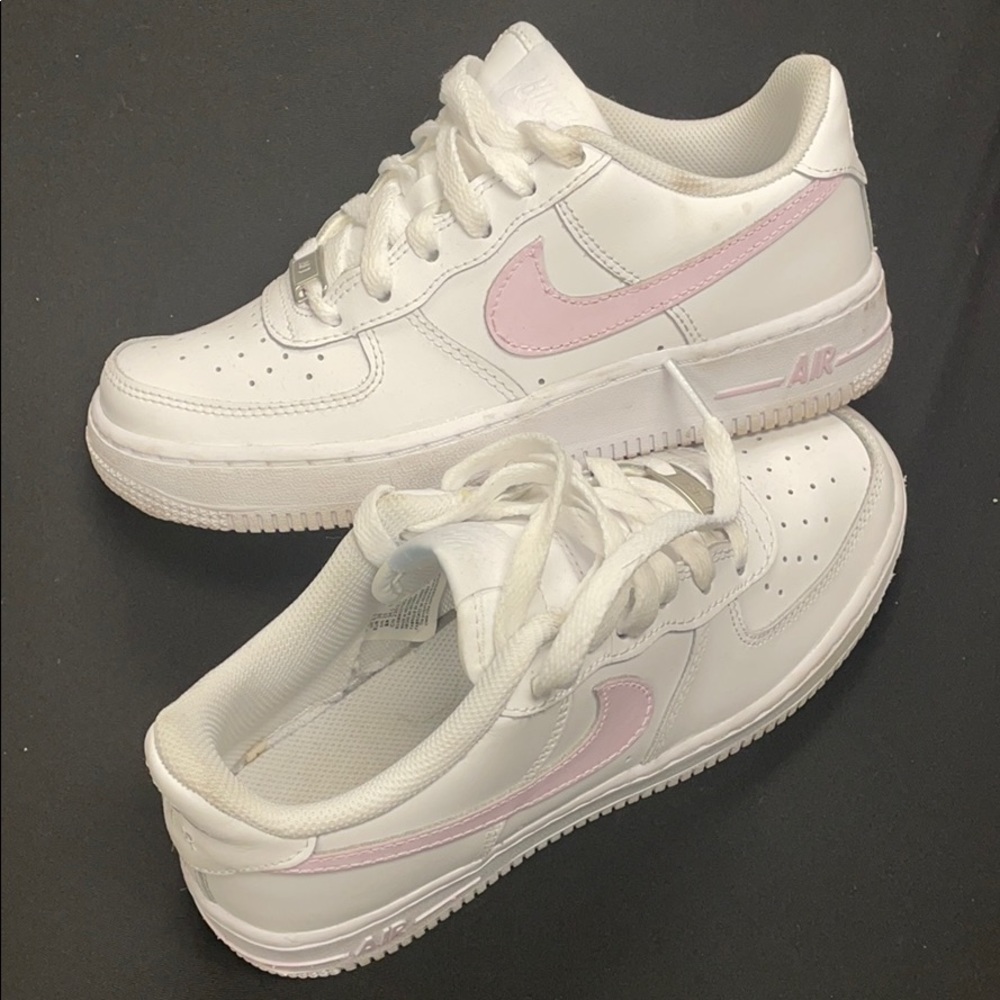 AIR FORCE 1 with pink